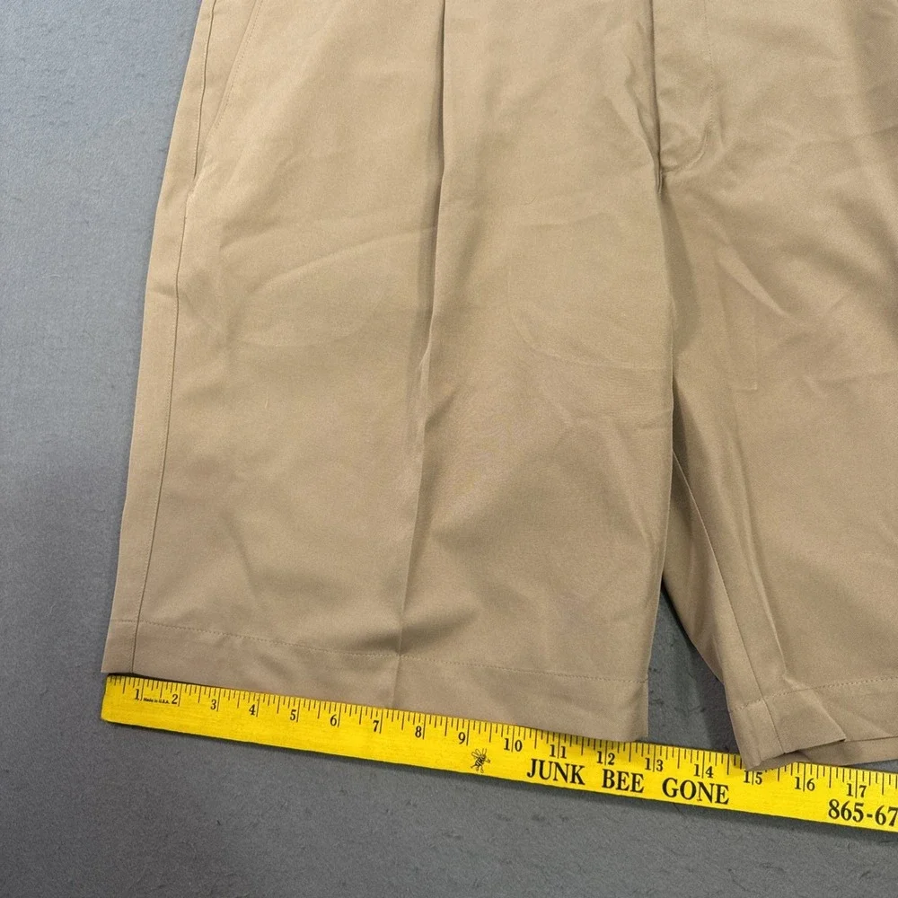 Nike Golf SHORTS MENS 42 Tan Flat Front  Dri-FIT